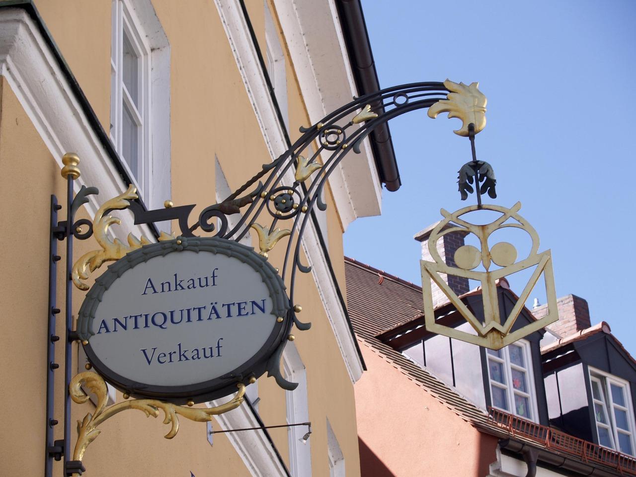 Building Long-Lasting Relationships Through Effective Communication