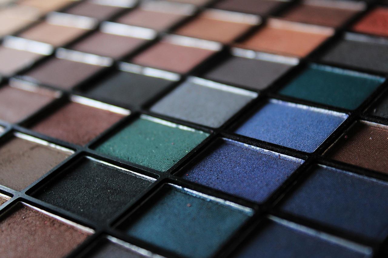 Choosing the Right Color Palette and Typography