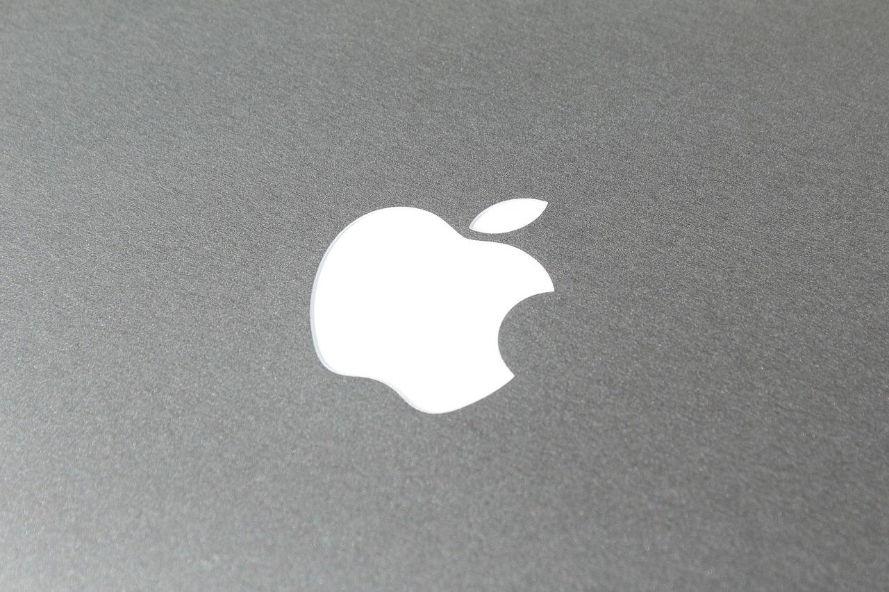 9 Best AI Logo Makers Compared: Design Like A Pro